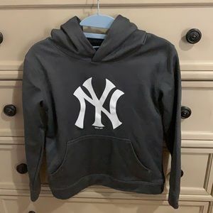 Boys NY Yankees hoodie